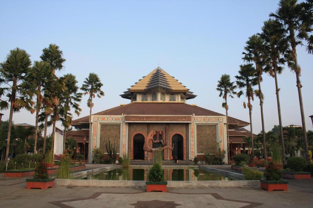 Indoluxe Hotel Jogjakarta Exterior foto