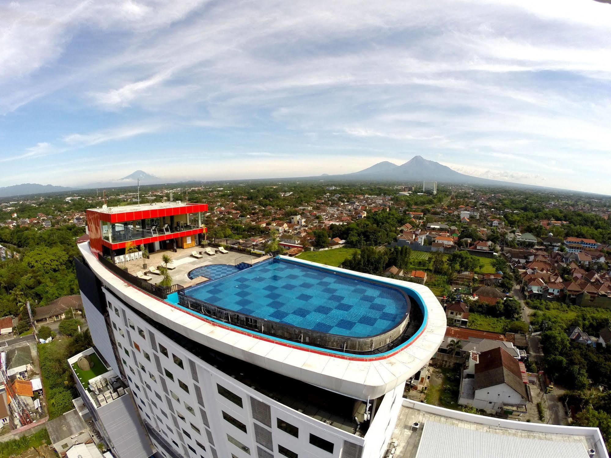 Indoluxe Hotel Jogjakarta Exterior foto
