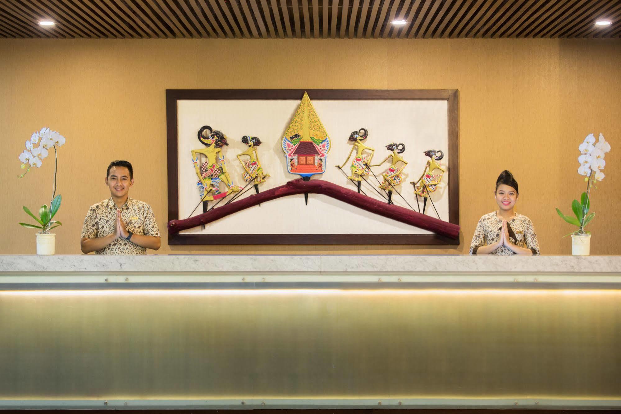 Indoluxe Hotel Jogjakarta Exterior foto