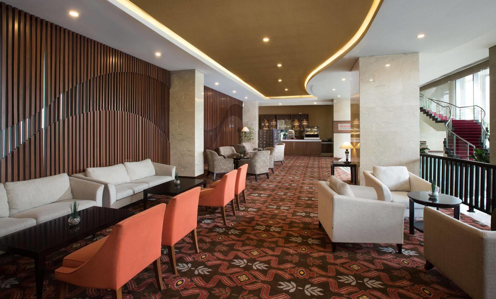 Indoluxe Hotel Jogjakarta Exterior foto
